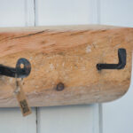 Aufhängung Garderobe mit Ablage